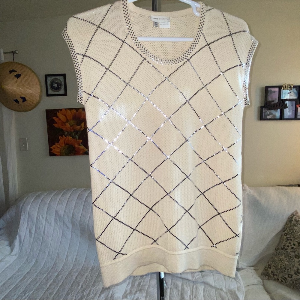 St John Embellished Round Neck Sequin Neckline Knit Tunic Top Size Large